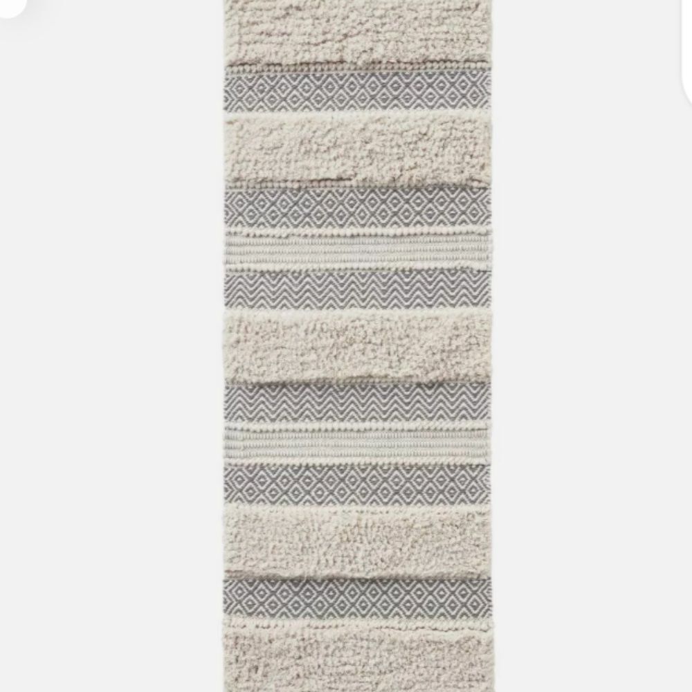Ink & Ivy Boho Elegant Gray and Cream Bath Mat 22x58”